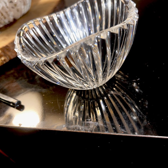 Waterford " Marquis" Bowl / Unique Curves at Top - Picture 4 of 5